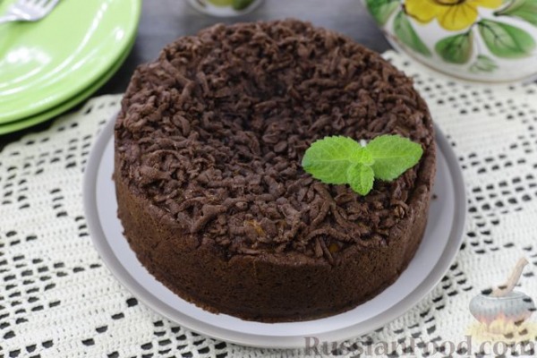 Шоколадный песочный пирог с творогом, черносливом и сгущёнкой Шоколадный песочный пирог с творогом, черносливом и сгущёнкой