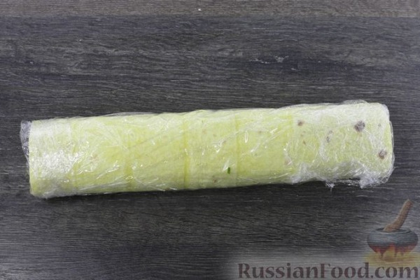 Рулетики из лаваша с баклажанами, помидорами и сыром Рулетики из лаваша с баклажанами, помидорами и сыром