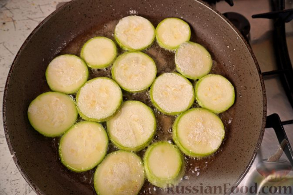 Молодой картофель, запечённый с кабачками и помидорами Молодой картофель, запечённый с кабачками и помидорами