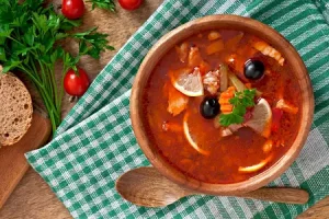 Солянка мясная