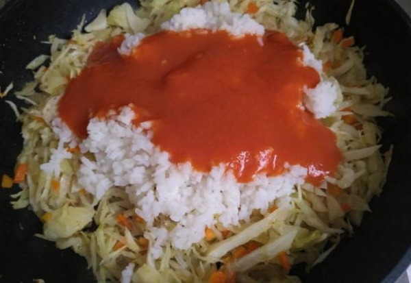Тушеная капуста на сковороде классическая Тушеная капуста на сковороде классическая