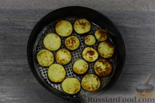 Рулетики из лаваша с баклажанами, помидорами и сыром Рулетики из лаваша с баклажанами, помидорами и сыром