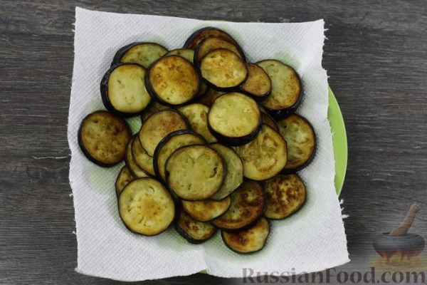 Рулетики из лаваша с баклажанами, помидорами и сыром Рулетики из лаваша с баклажанами, помидорами и сыром