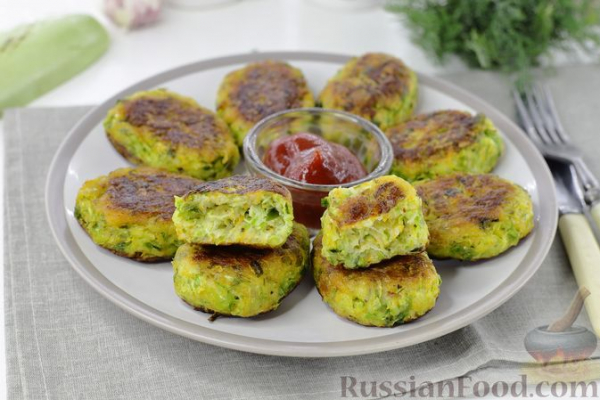 Котлеты с кабачками и картошкой Котлеты с кабачками и картошкой