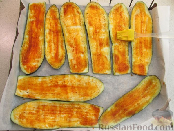 Рулетики из баклажанов по-грузински, с орехами, жареным луком и чесноком Рулетики из баклажанов по-грузински, с орехами, жареным луком и чесноком