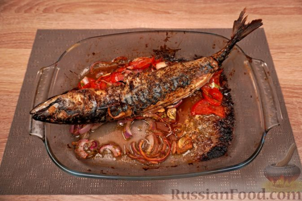 Запечённая скумбрия по-гречески Запечённая скумбрия по-гречески