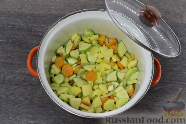 Овощной суп с картофельно-сырными галушками Овощной суп с картофельно-сырными галушками