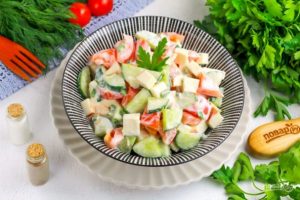 Салат из колбасного сыра
