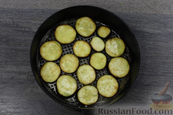Рулетики из лаваша с баклажанами, помидорами и сыром Рулетики из лаваша с баклажанами, помидорами и сыром