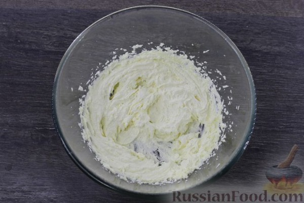 Шоколадный песочный пирог с творогом, черносливом и сгущёнкой Шоколадный песочный пирог с творогом, черносливом и сгущёнкой