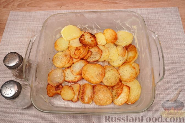 Молодой картофель, запечённый с кабачками и помидорами Молодой картофель, запечённый с кабачками и помидорами