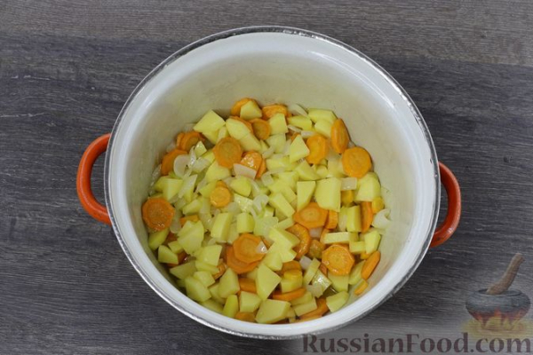 Овощной суп с картофельно-сырными галушками Овощной суп с картофельно-сырными галушками