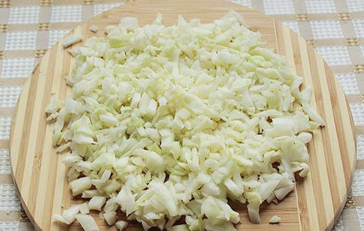 Тушеная капуста на сковороде классическая Тушеная капуста на сковороде классическая