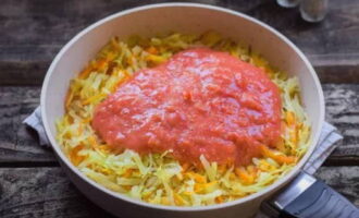 Тушеная капуста на сковороде классическая Тушеная капуста на сковороде классическая
