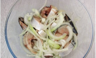 Малосольная скумбрия Малосольная скумбрия