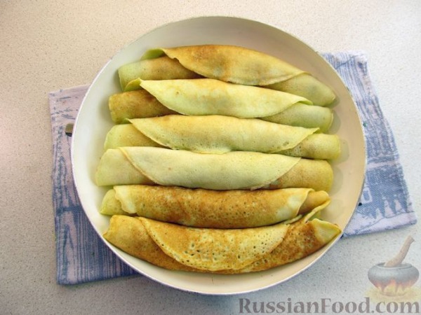 Рулетики из кабачковых блинов с мясным фаршем (в духовке) Рулетики из кабачковых блинов с мясным фаршем (в духовке)