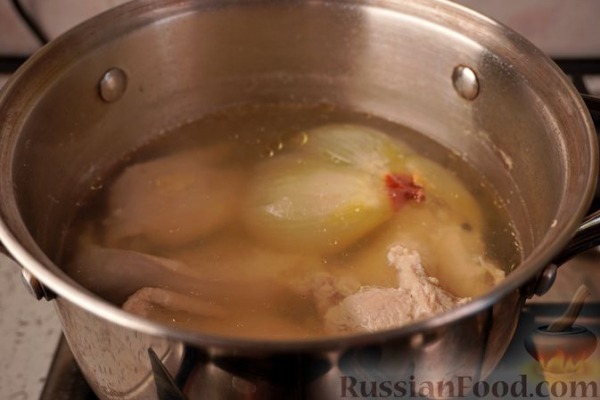 Закусочные слойки с курицей, яйцами и сыром Закусочные слойки с курицей, яйцами и сыром