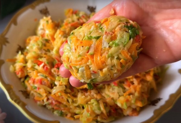 Беру кабачки и картошку — получаю шедевр. Простой рецепт, а вкус — как в дорогом ресторане: не верила, пока не попробовала Беру кабачки и картошку — получаю шедевр. Простой рецепт, а вкус — как в дорогом ресторане: не верила, пока не попробовала