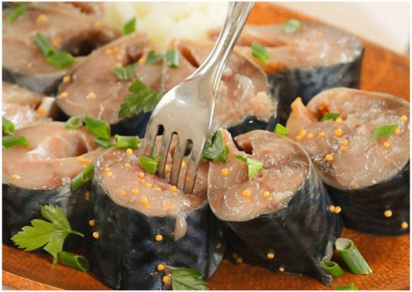 Малосольная скумбрия Малосольная скумбрия