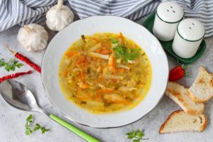 Щи с курицей