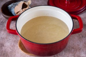 Уха с перловкой Уха с перловкой