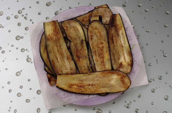 Пирог из лаваша с баклажанами и грибами Пирог из лаваша с баклажанами и грибами