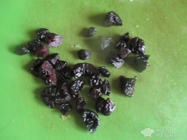 Рецепт: Капуста, тушеная с пивом - с почками, яблоками, черносливом и брусникой Рецепт: Капуста, тушеная с пивом - с почками, яблоками, черносливом и брусникой