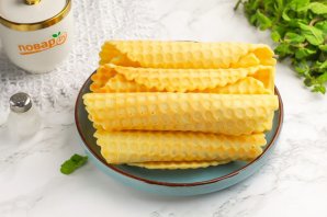 Вафельные трубочки в вафельнице Вафельные трубочки в вафельнице