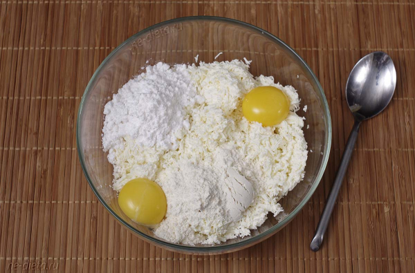 Самые вкусные сырники — рецепт с творожным сыром Самые вкусные сырники — рецепт с творожным сыром