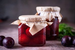 Маринованная слива Маринованная слива
