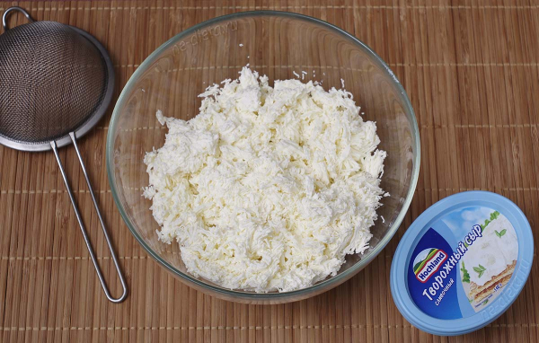 Самые вкусные сырники — рецепт с творожным сыром Самые вкусные сырники — рецепт с творожным сыром