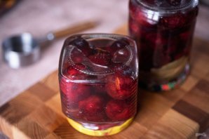 Маринованная слива Маринованная слива