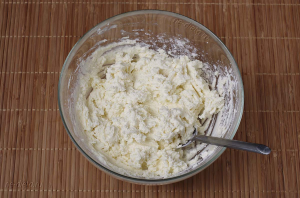 Самые вкусные сырники — рецепт с творожным сыром Самые вкусные сырники — рецепт с творожным сыром