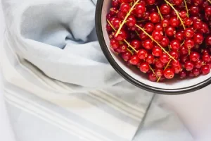 Красная и белая смородина на зиму