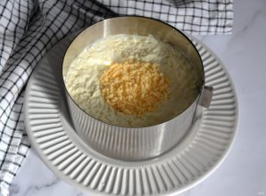 Салат "Мимоза" с крабовыми палочками Салат "Мимоза" с крабовыми палочками