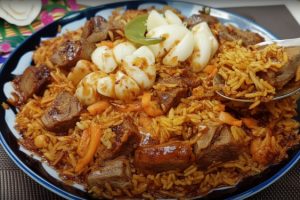 Плов на плите — вкуснее, чем в казане! Хозяюшка из Таджикистана поделилась рецептом — получается рассыпчатый и ароматный