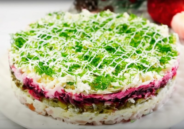 Салат «Камелия» — просто, нежно и по-настоящему празднично! Нежный вкус, который покорит ваше сердце Салат «Камелия» — просто, нежно и по-настоящему празднично! Нежный вкус, который покорит ваше сердце