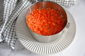 Салат "Мимоза" с крабовыми палочками Салат "Мимоза" с крабовыми палочками
