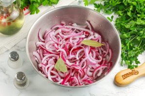 Лук маринованный быстрый Лук маринованный быстрый