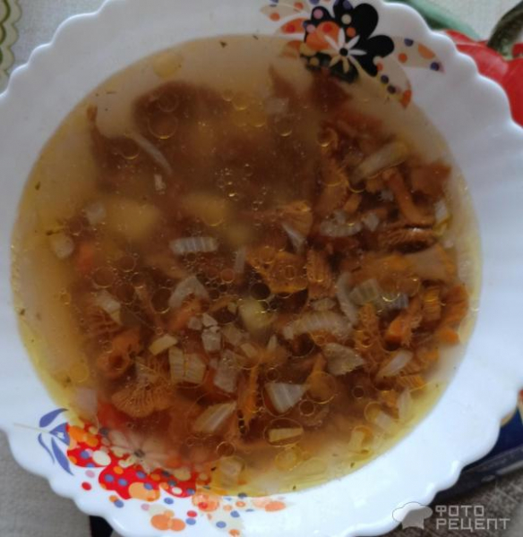 Рецепт: Грибной суп с лисичками - с картофелем и поджаркой Рецепт: Грибной суп с лисичками - с картофелем и поджаркой