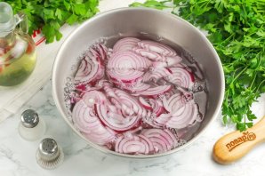 Лук маринованный быстрый Лук маринованный быстрый
