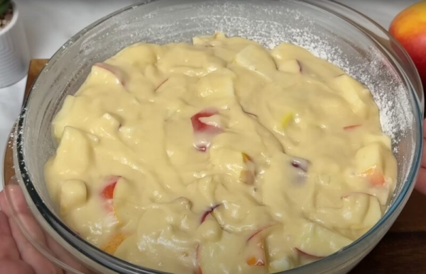 Готовлю его каждую неделю: быстрый яблочный пирог без возни. На вкус — как облако с фруктовой начинкой Готовлю его каждую неделю: быстрый яблочный пирог без возни. На вкус — как облако с фруктовой начинкой