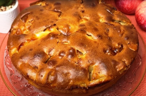 Готовлю его каждую неделю: быстрый яблочный пирог без возни. На вкус — как облако с фруктовой начинкой Готовлю его каждую неделю: быстрый яблочный пирог без возни. На вкус — как облако с фруктовой начинкой