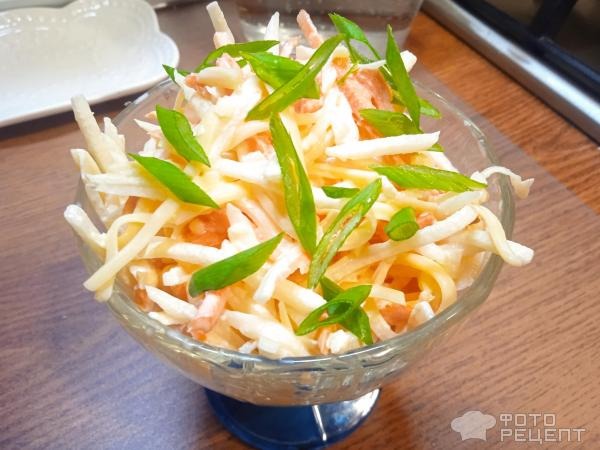 Рецепт: Закуска из дайкона - с сыром и чесноком Рецепт: Закуска из дайкона - с сыром и чесноком