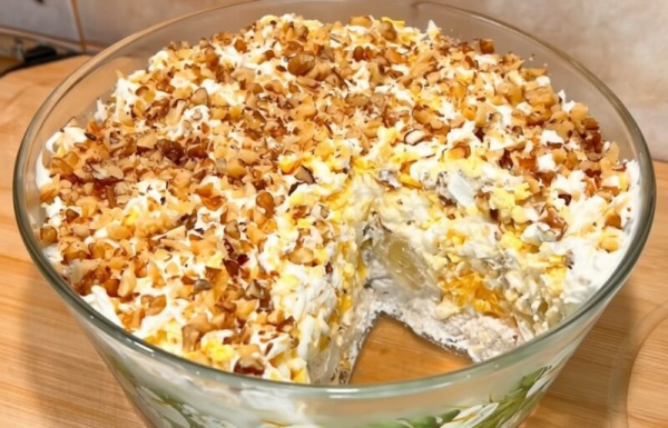 Необычный салат «Мадонна». Роскошный праздничный вкус за 15 минут: готовится быстро и легко! Необычный салат «Мадонна». Роскошный праздничный вкус за 15 минут: готовится быстро и легко!