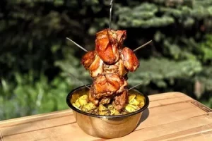 Куриные бёдра с картошкой в тандыре.  ужин на всю семью!