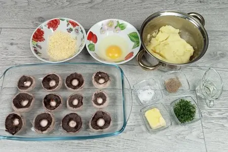 Горячая закуска из шампиньонов и картофеля для новогоднего стола 2026 Горячая закуска из шампиньонов и картофеля для новогоднего стола 2026