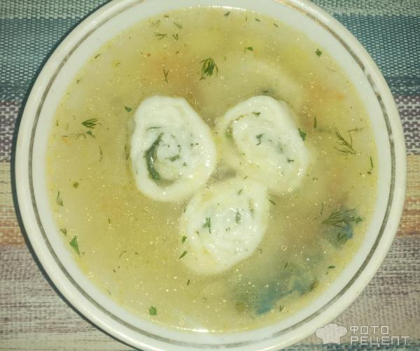 Рецепт: Суп с улитками из теста и зеленью - на курином бульоне Рецепт: Суп с улитками из теста и зеленью - на курином бульоне