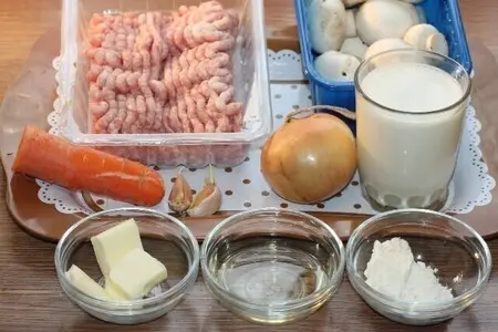 Мясные пенечки с грибами под соусом Мясные пенечки с грибами под соусом