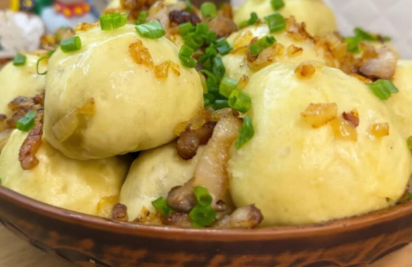 Не просто галушки, а объедение! Откройте для себя рецепт вкуснейших клецек с мясной начинкой и салом Не просто галушки, а объедение! Откройте для себя рецепт вкуснейших клецек с мясной начинкой и салом